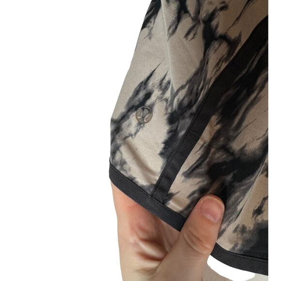 Lululemon Run‎ Times Short 4-Way Stretch Granite Black Mojave Tan 6 - Picture 7 of 10